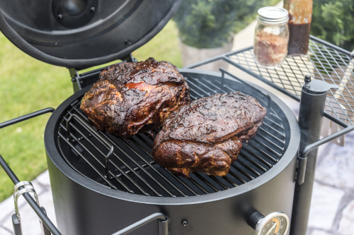 OK Joe's Bronco drum smoker