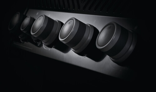 Napoleon Rogue 525SB 4 Burner