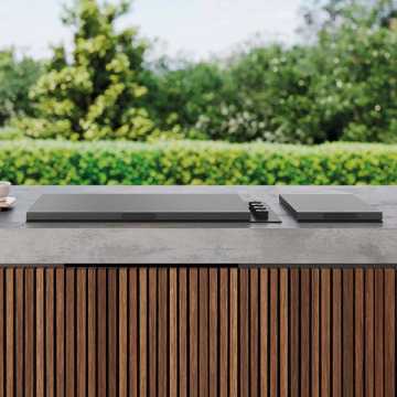 Beefeater Signature Proline Monument finish 6 burner built-in BBQ with lid