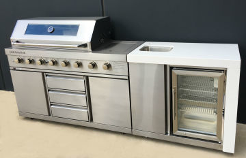 Grillmaster 8 with Grand Royale sink/fridge