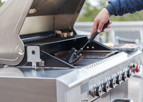 A Guide to Year-Round Maintenance of Your Outdoor Kitchen