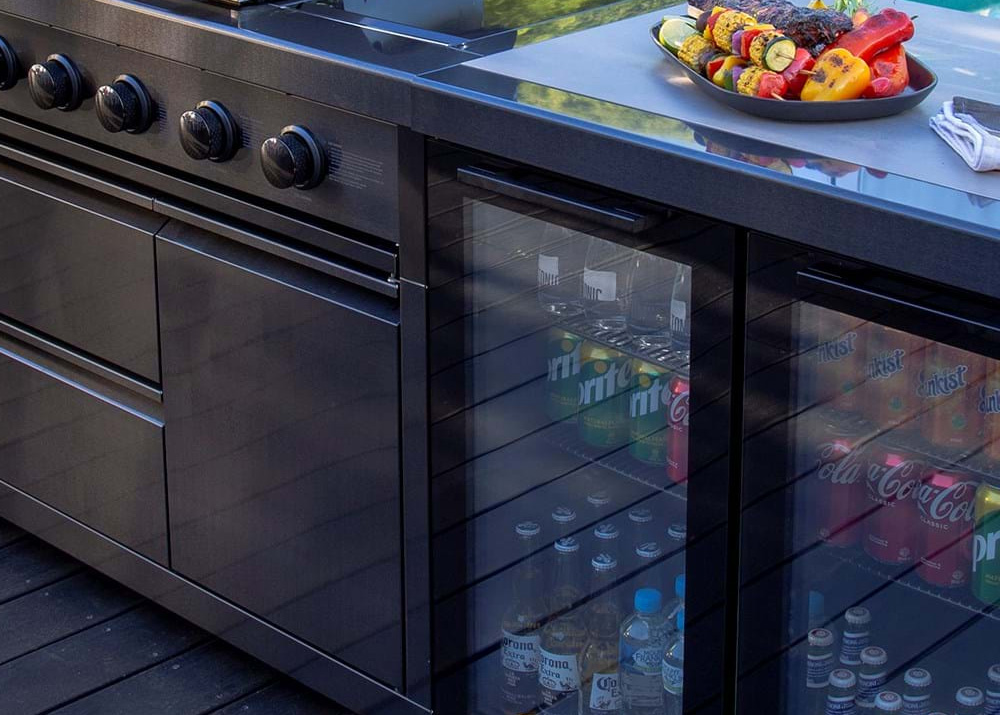 Outdoor Kitchen Fridge Placement: The Dos and Don'ts